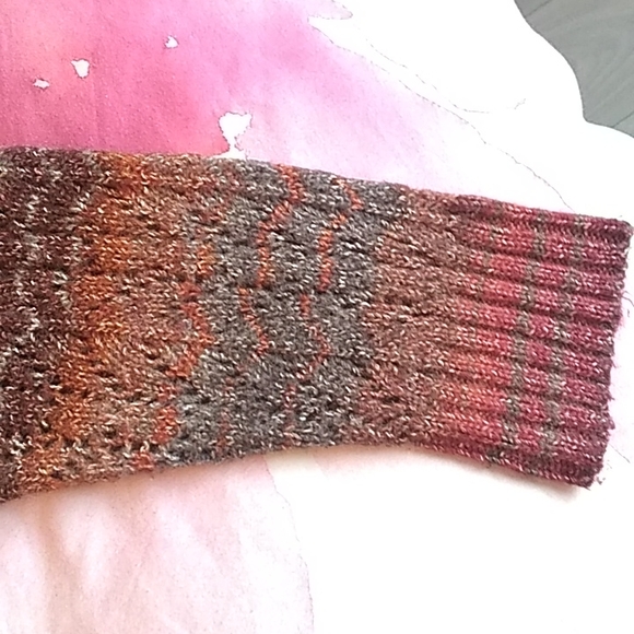 Long Sleeve, Crew Neck Sweater - DC Jeans, size 1X - Picture 2 of 7